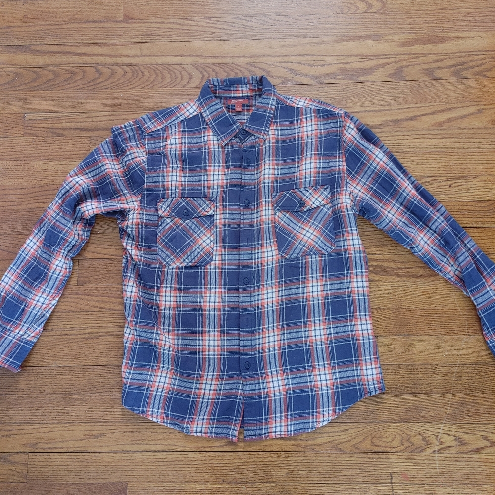 Men's plaid shirt.